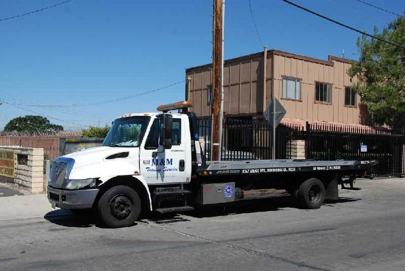 Flatbed Tow Truck for Sale