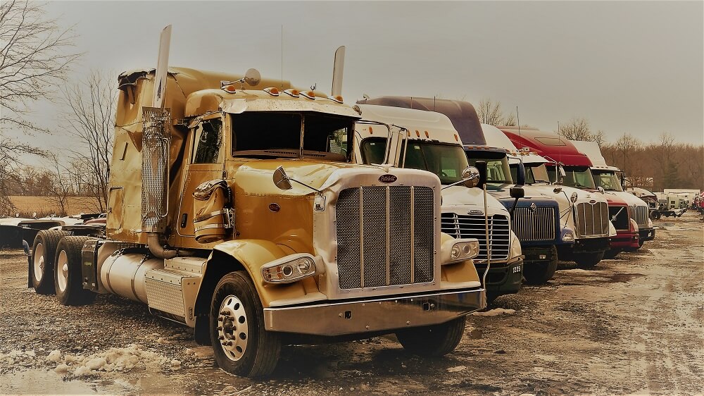 Cheap Semi trucks for sale on Craigslist by owner