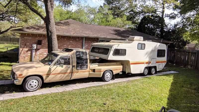 Truck and 5th Wheel Combo for Sale