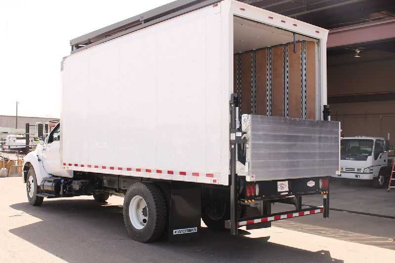 Trucks for Rent with Lift Gate