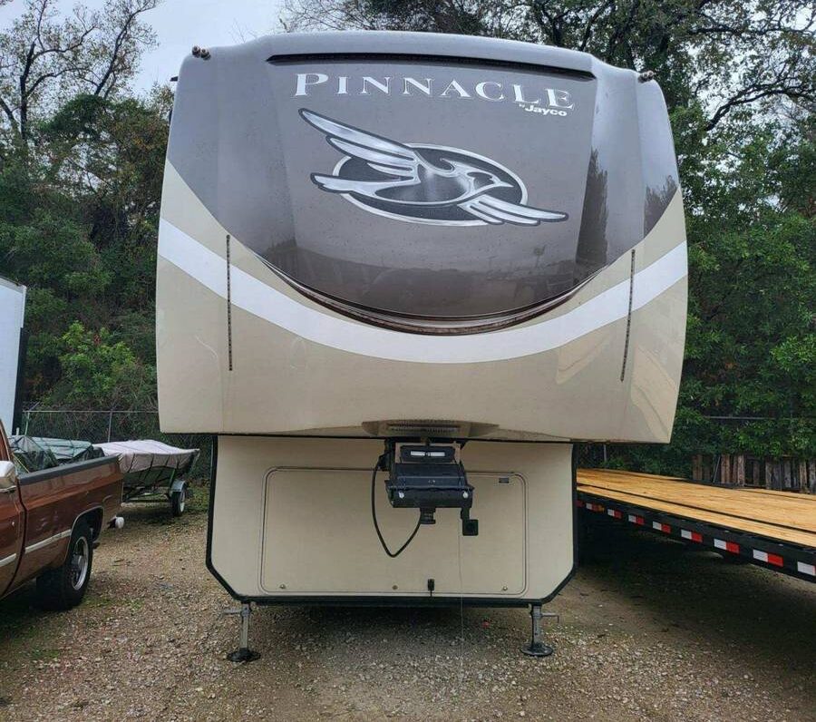 5th wheel for sale - Jayco Pinnacle 37' 3 slides