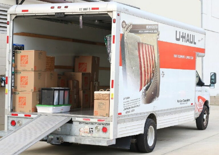 Hauling Trucks for Rent Sizes and Prices Per Day Near Me