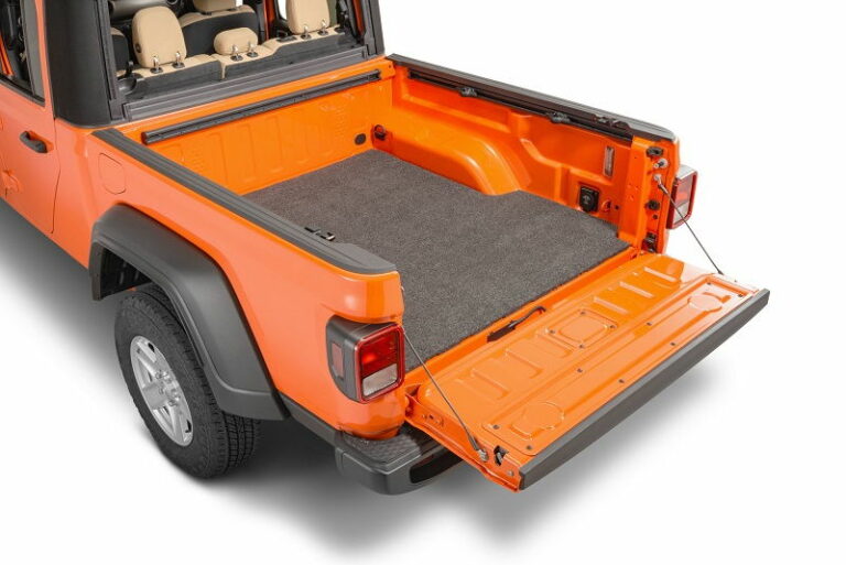 Bed Liner Jeep Gladiator DropIn vs SprayIn Trucks Brands