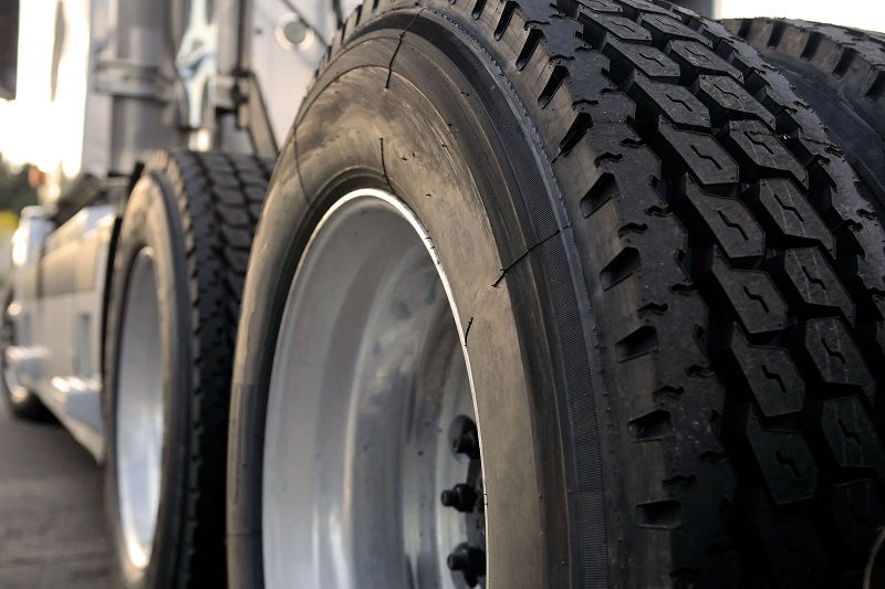 Best Semi Truck Tires