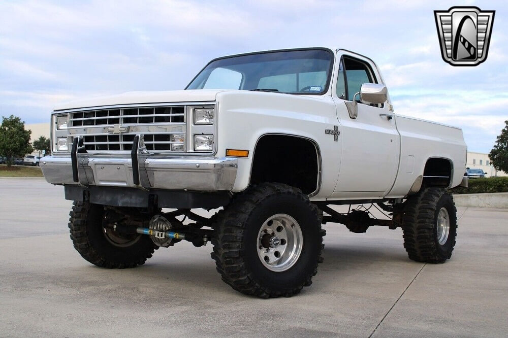 Old Lifted 4x4 Chevy trucks for sale-1985 Chevrolet SIlverado K10