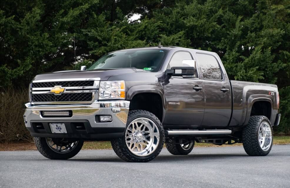 4x4 Chevy trucks for sale in Missouri-Lifted 2011 Chevy Silverado 2500HD