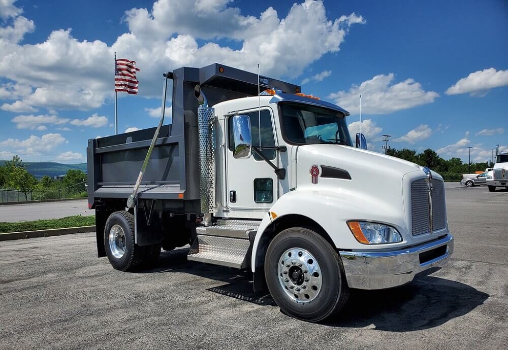 Single axle dump truck for sale on Craigslist - 2021 Kenworth t370 Dump truck