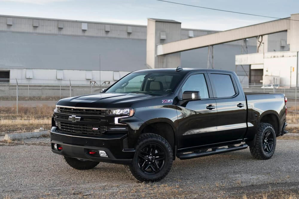 Chevrolet Z71 4x4 trucks for sale - 2020 Chevy Silverado Z71 Midnight Edition