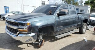 Salvage Chevy Silverado 4x4 trucks for sale