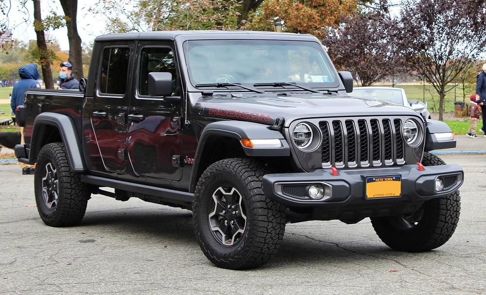 Front View of 2020 Jeep Gladiator Rubicon