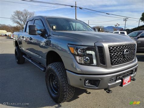 2019 Nissan Titan XD SL