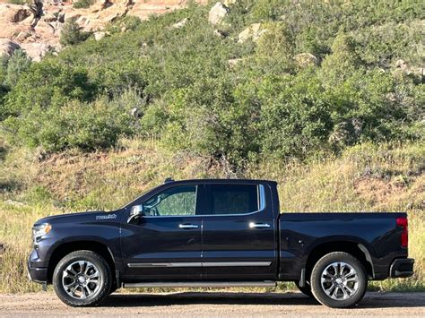 AutoLoc 2022 Chevrolet Silverado