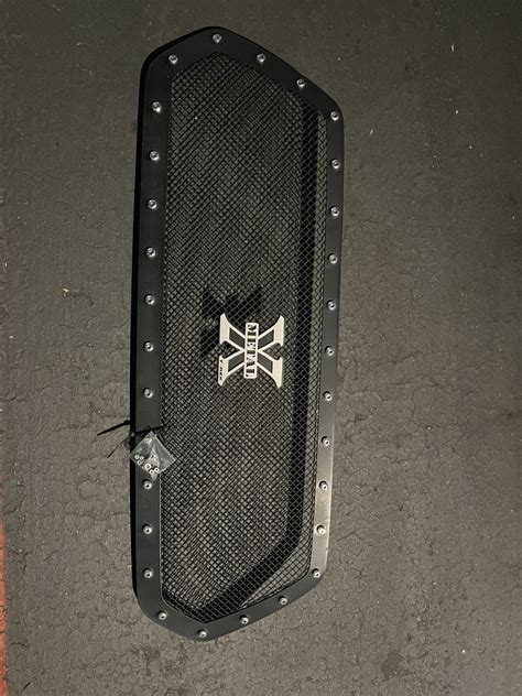 Bushwacker Grille Insert