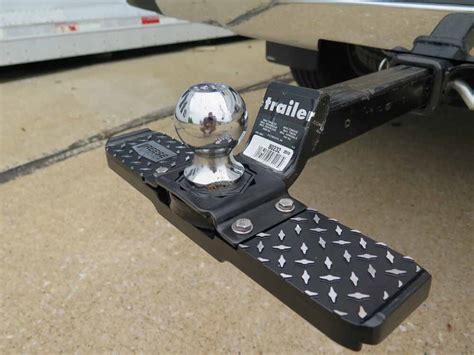 Reese 2019 Tow Power Hitch Step