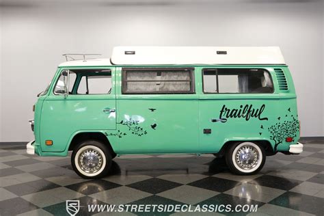 1973 Volkswagen Type 2 Bus