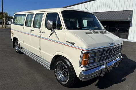 1979 Dodge B200 Tradesman Van