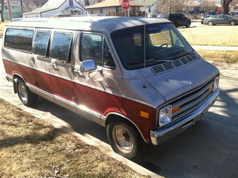 1982 Dodge B200 Tradesman Van