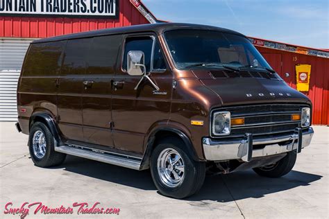 1986 Dodge B200 Tradesman Van