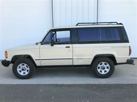 1986 Isuzu Trooper