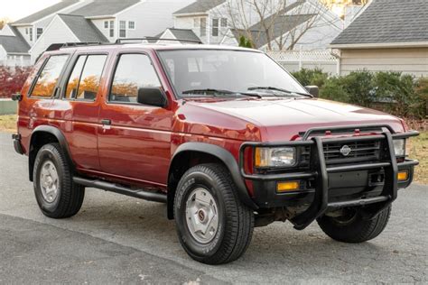 1995 Nissan Pathfinder SE