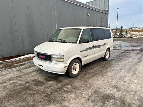 1999 GMC Safari 4x4 SLT