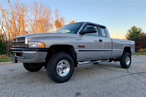 2000 Dodge Ram 2500 ST