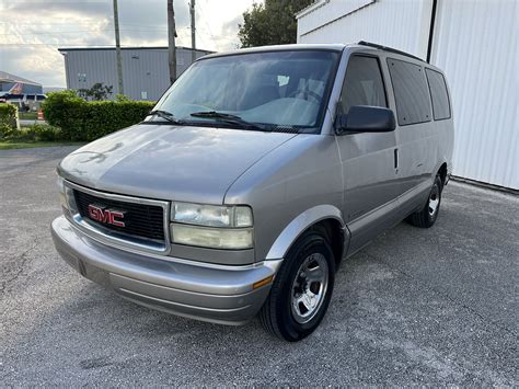 2002 GMC Safari 4x4 High Top