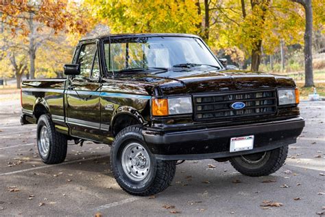 2016 Ford F-150 Nite Edition Lariat Crew Cab